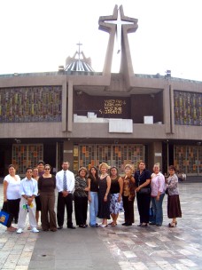 grupo en Basilica 2006 047